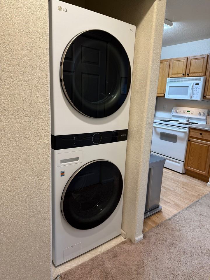 802 Waterglen Drive #O62 - Photo 7 of 14