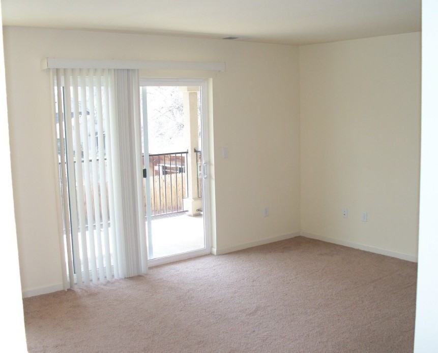 634 9th Street #204 - Photo 2 of 4