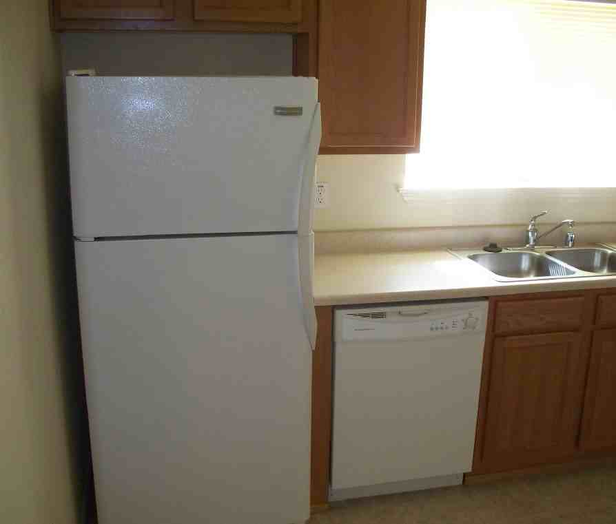 634 9th Street #204 - Photo 3 of 4