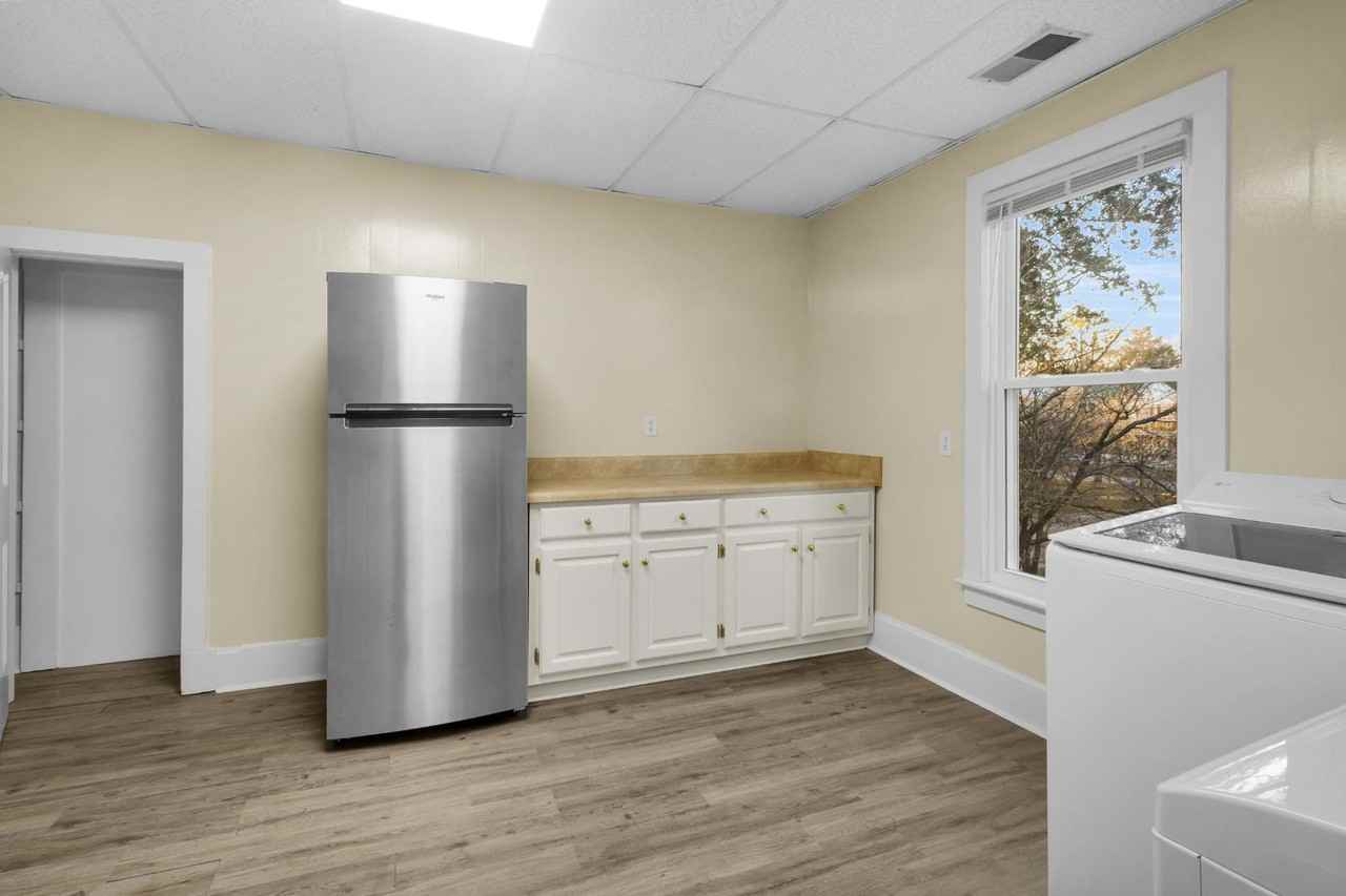 1110 N Pasteur St Unit C - Photo 5 of 10