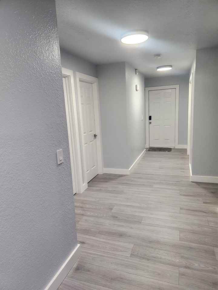 2044 44th Street South #NA - Photo 2 of 12