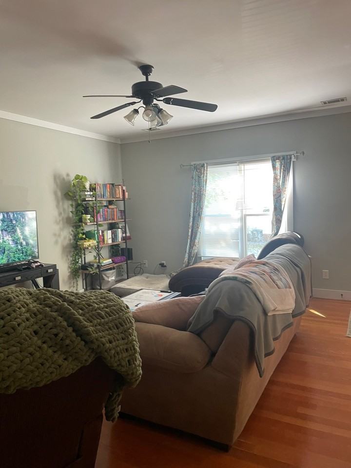 170 Betsy Lane - Photo 3 of 14