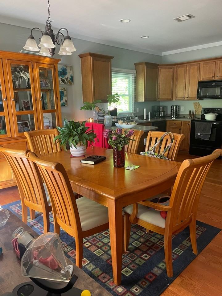 170 Betsy Lane - Photo 4 of 14