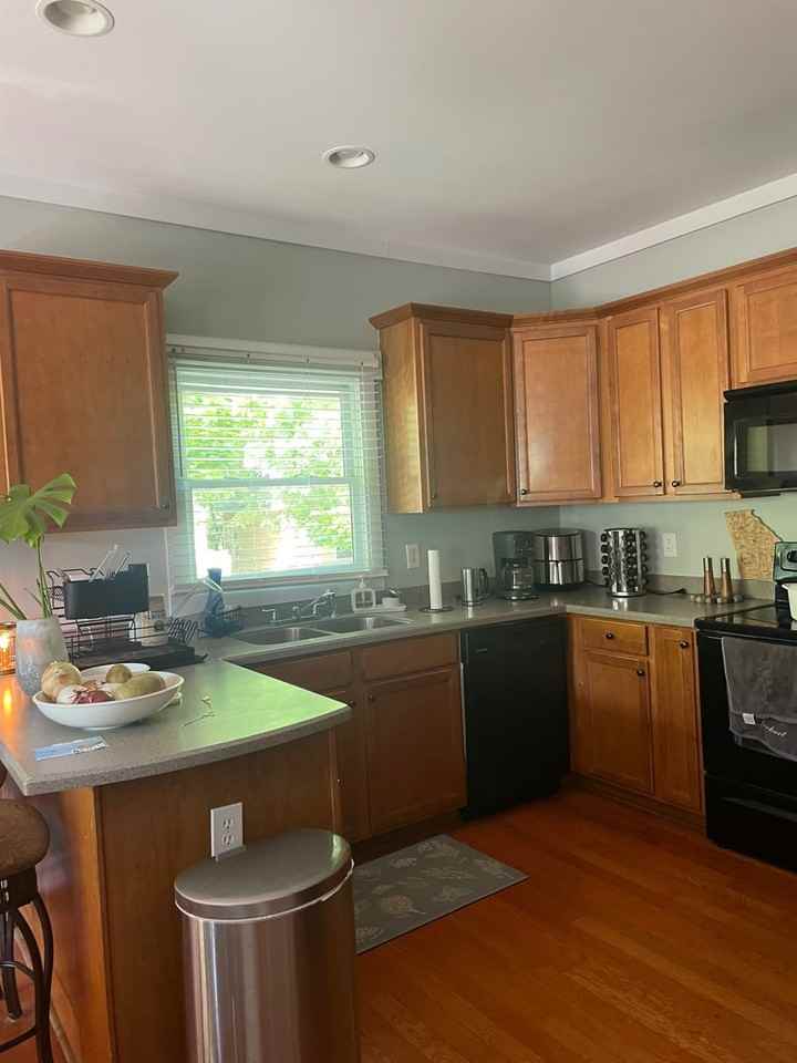 170 Betsy Lane - Photo 5 of 14