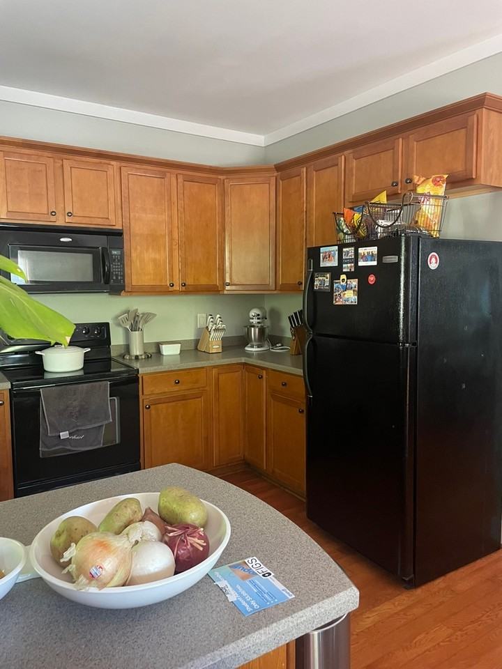 170 Betsy Lane - Photo 6 of 14