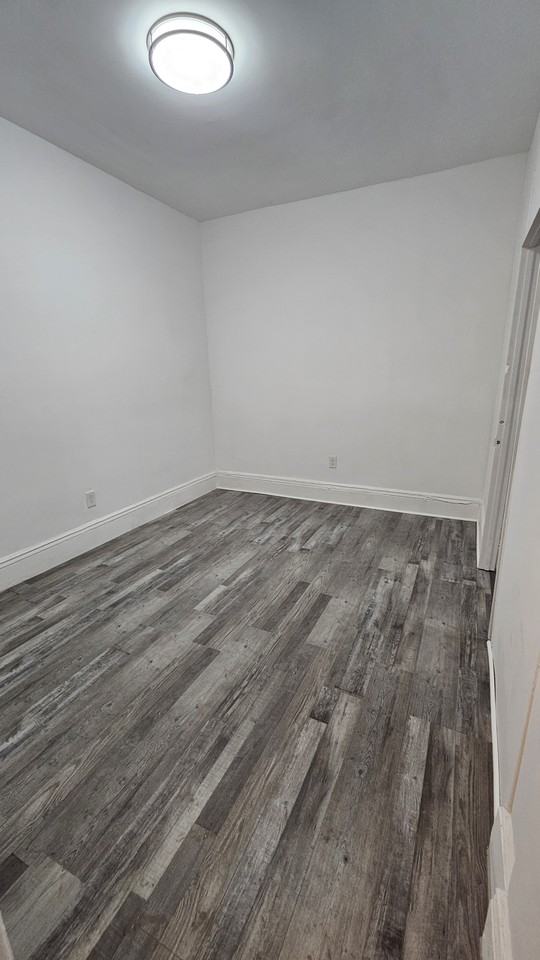 788 Macon St #2ndFLREAR - Photo 5 of 10