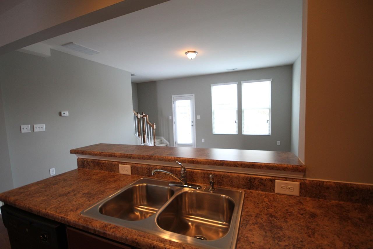 Raleigh Boulevard #1 - Photo 5 of 34