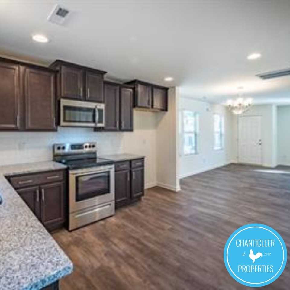 533 Hobkirks Place #1 - Photo 2 of 21