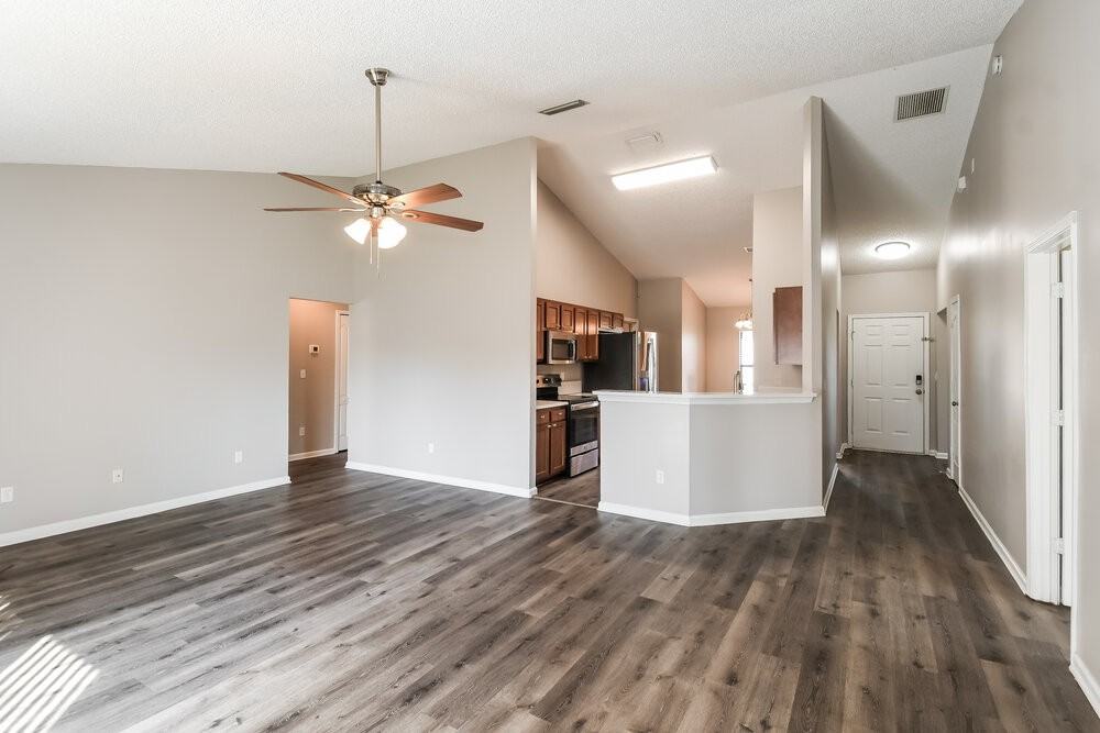 596 Artesian Lane - Photo 4 of 16