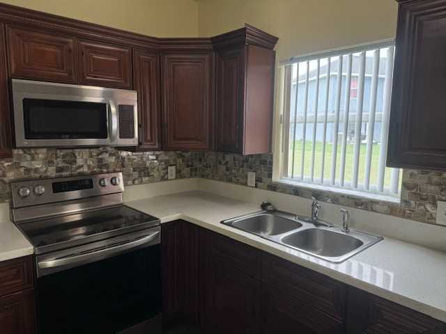 201 Watts Lane #D - Photo 7 of 19