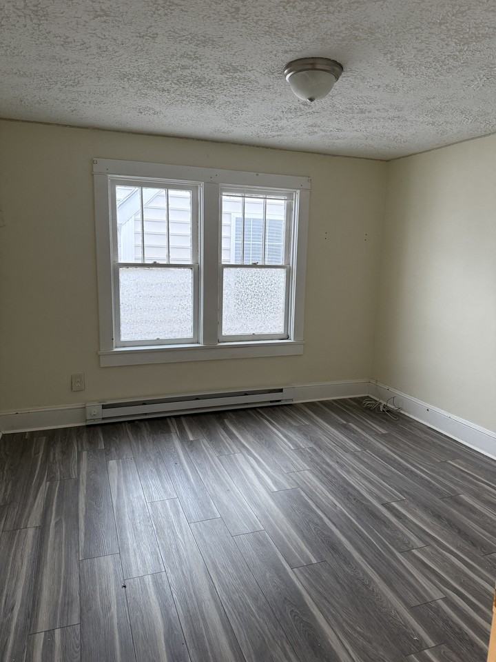 914 West King Street #1 - Photo 7 of 10