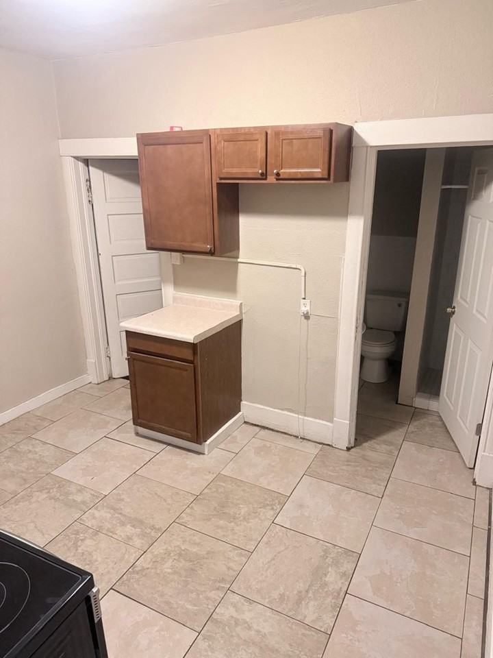 249 North 17th Street #1 - Photo 3 of 10