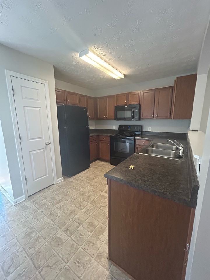 104 Alice Walker Drive #1 - Photo 6 of 17