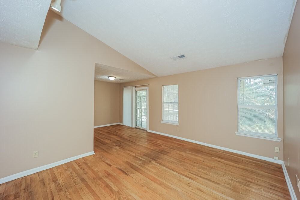 6269 Valdez Dr - Photo 5 of 16