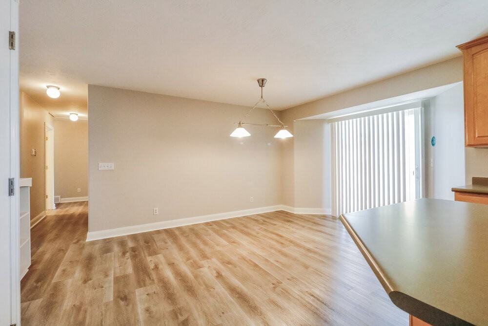 817 Nw - Photo 5 of 17