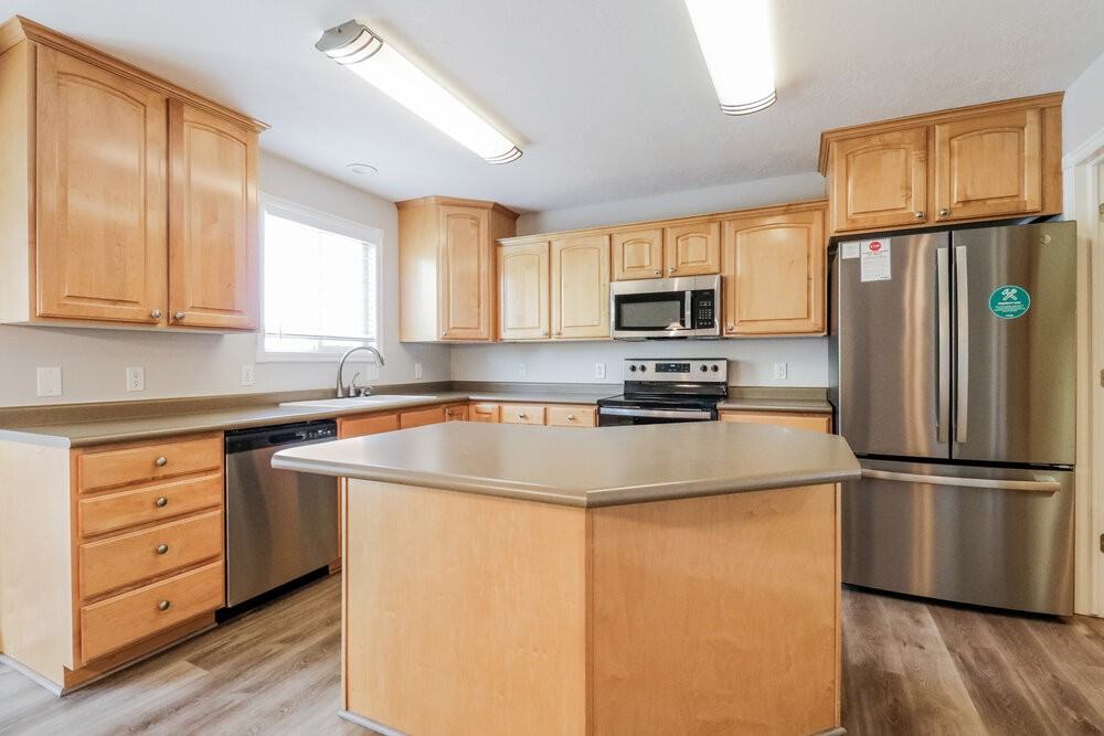 817 Nw - Photo 6 of 17