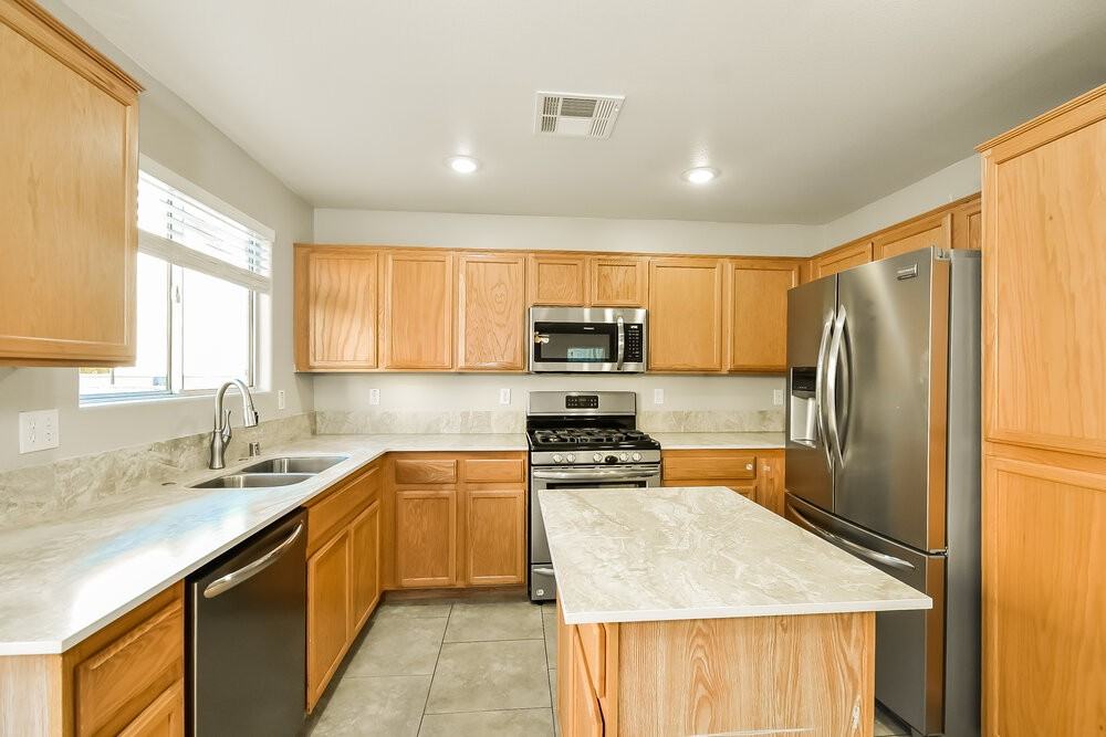 9454 Havasu Canyon Ave - Photo 7 of 17