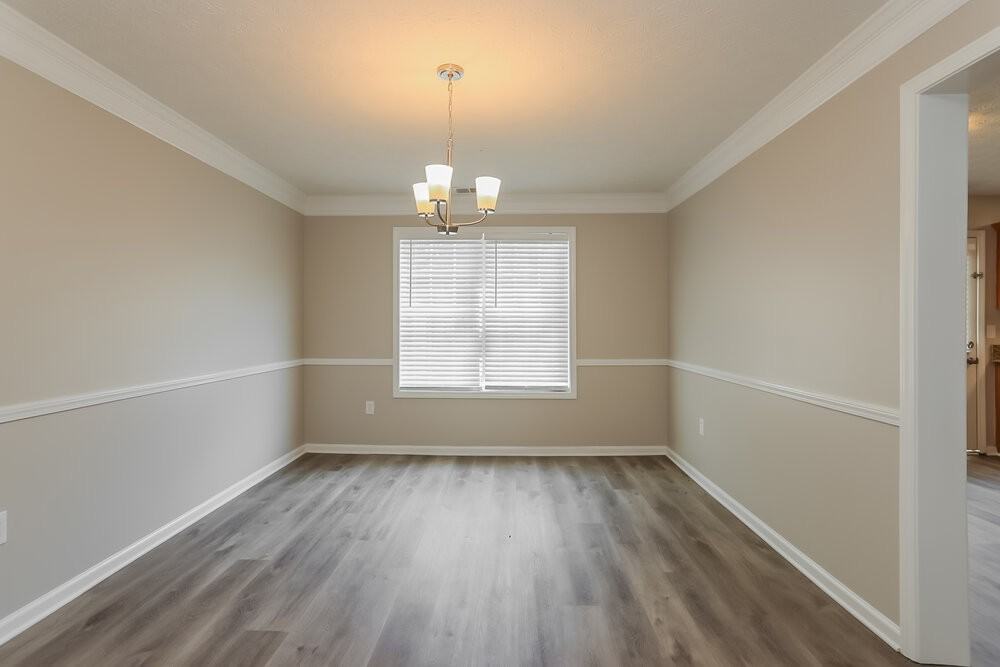 733 Sinclair Way - Photo 6 of 17