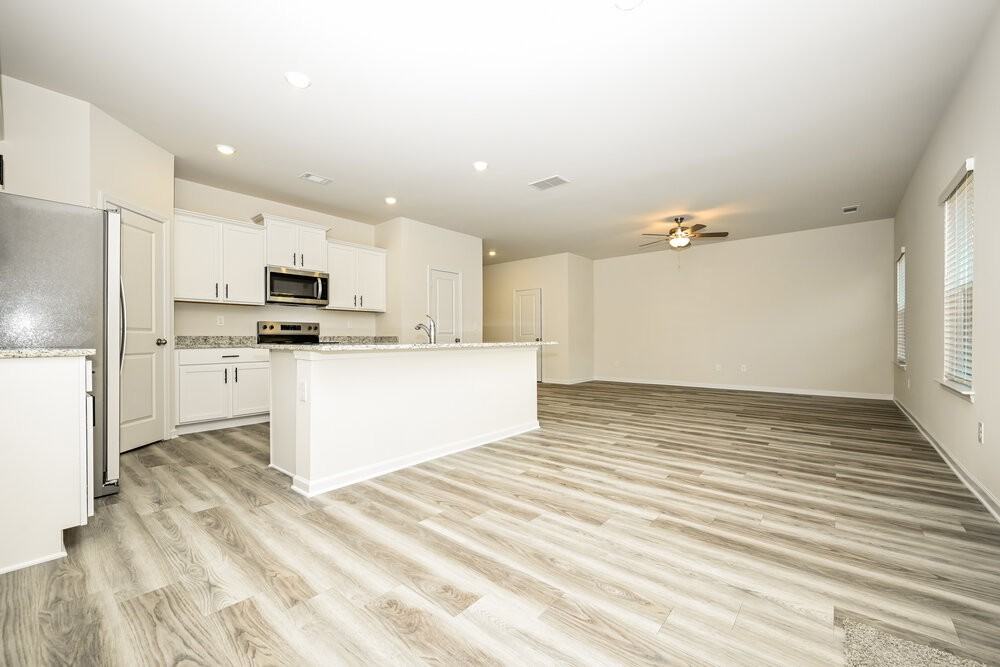 295 Limestone Cir - Photo 6 of 17