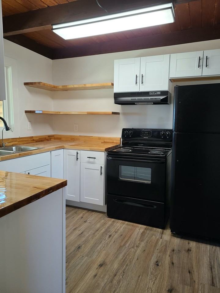 15905 Ellis Ave #1 - Photo 7 of 19