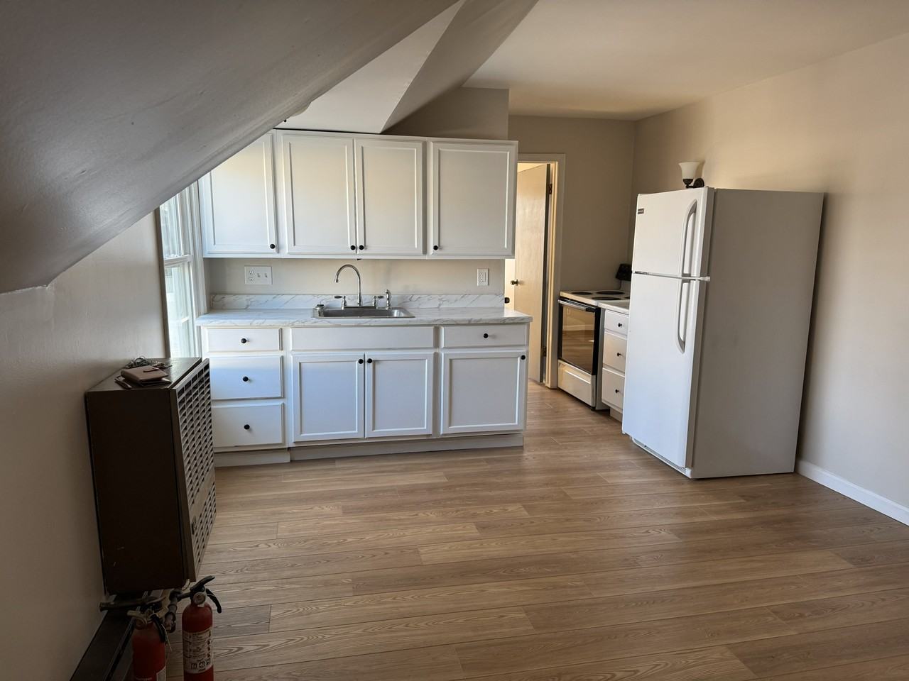 908 West Avenue #8 - Photo 2 of 5