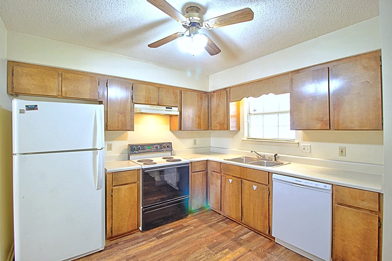 784 Inwood Drive #1 - Photo 7 of 26