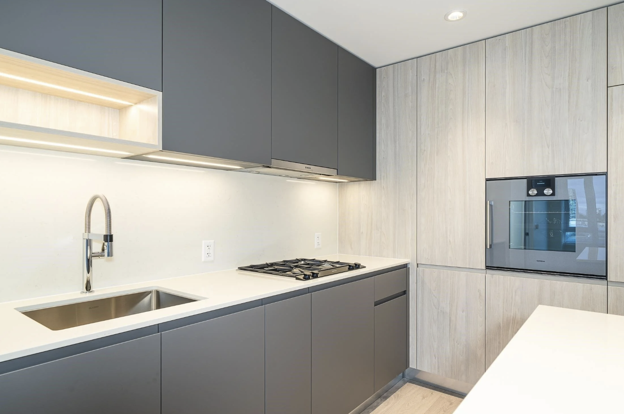 6200 Minoru Boulevard #406 - Photo 5 of 23