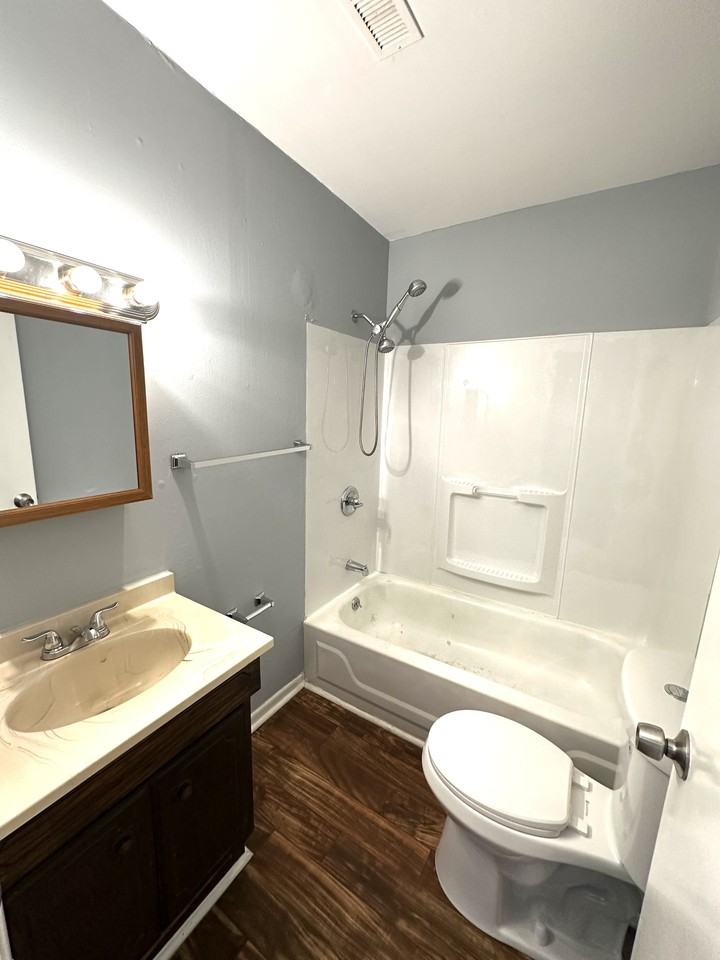 8819 East Winner Road #1 - Photo 7 of 33