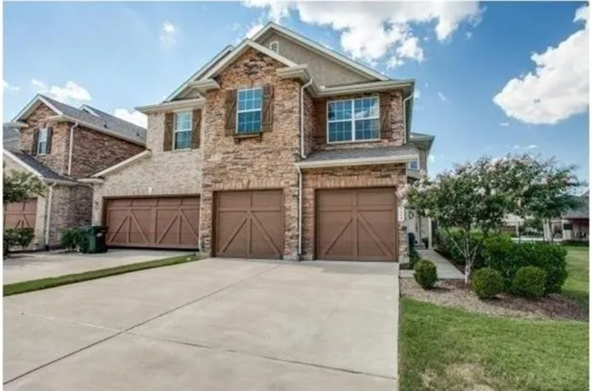 5899 Clearwater Court #5899 - Photo 3 of 20