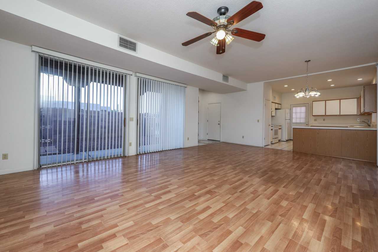 2927 North Cardell Court #1 - Photo 3 of 25