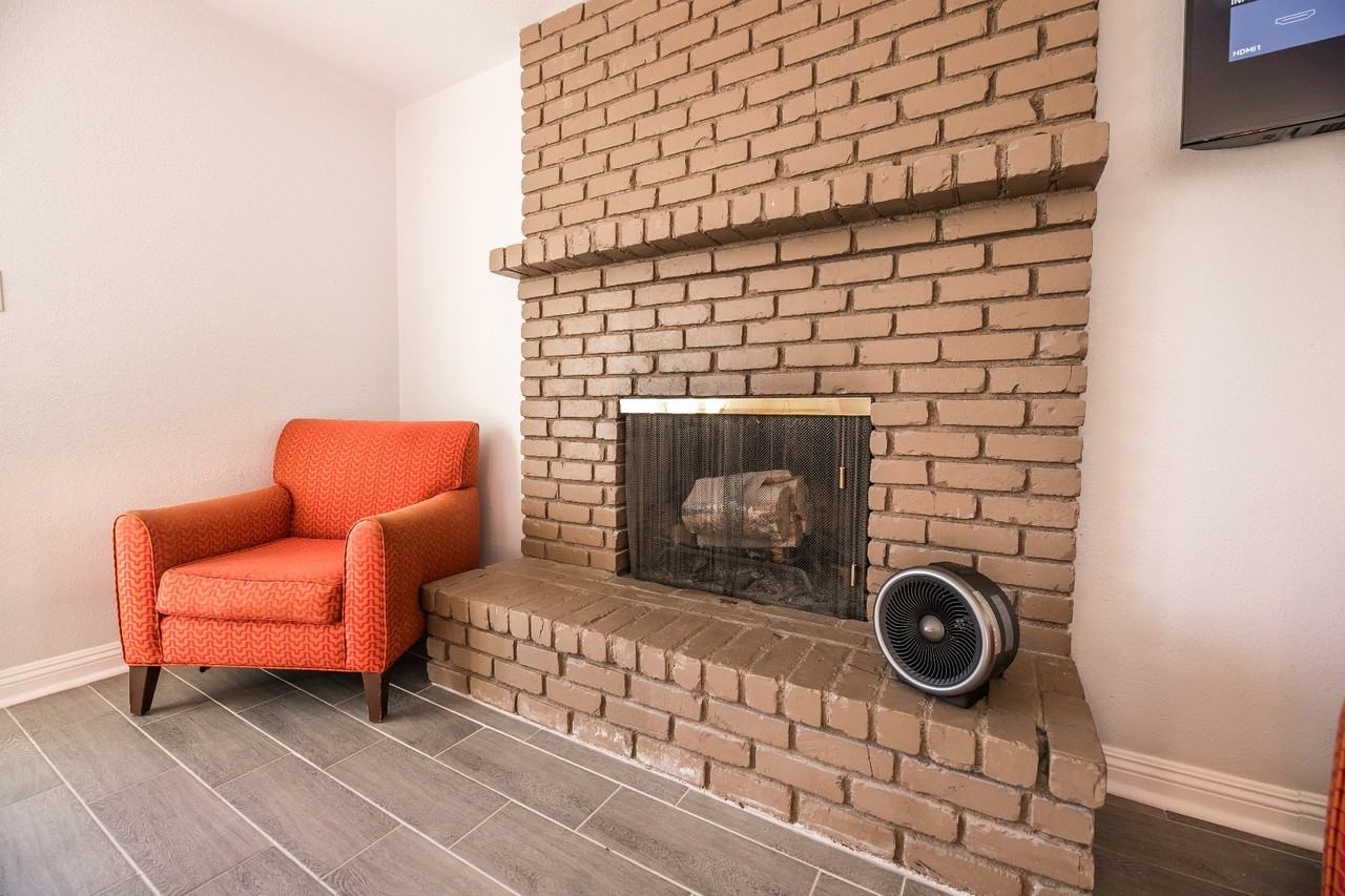 237 Falcon Lane #2 - Photo 4 of 17