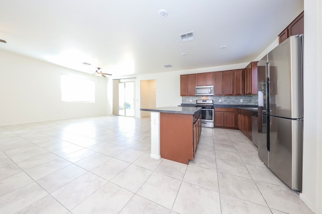 4466 Sunrise Bluff Way #1 - Photo 5 of 50