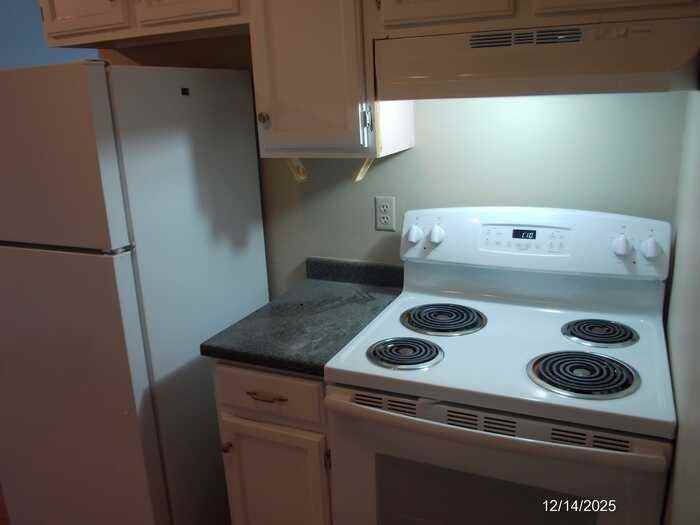 22843 Grove St #47 - Photo 4 of 11