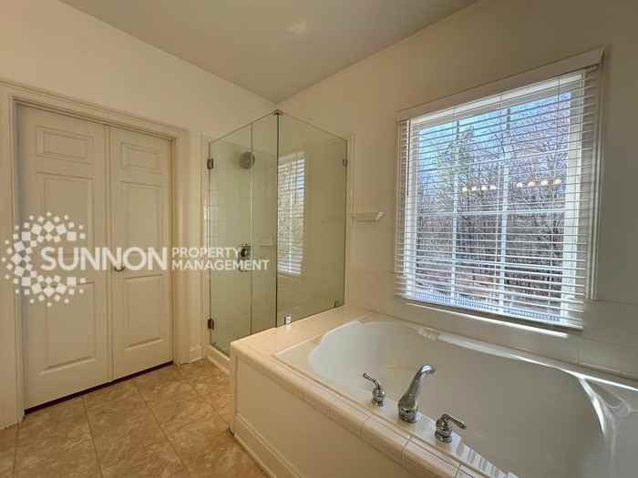 5017 Craftsman Ridge Drive - Photo 7 of 50