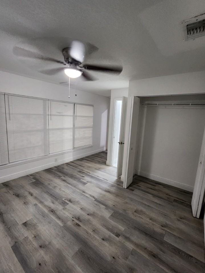 1605 North Gomez Avenue #4 - Photo 5 of 13