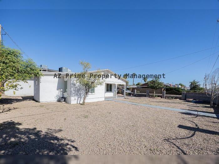 2646 East Willetta Street - Photo 3 of 22