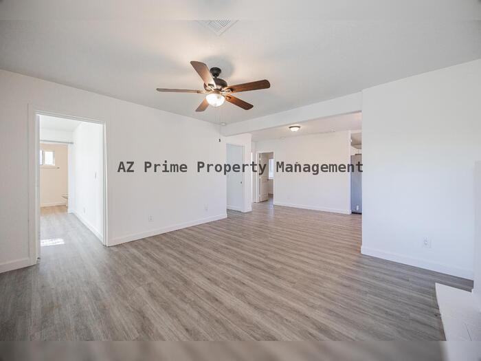 2646 East Willetta Street - Photo 6 of 22