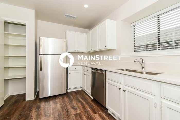 3613 Dorchester Drive - Photo 7 of 17