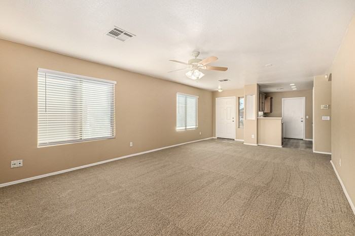 878 E Graham Ln - Photo 7 of 27