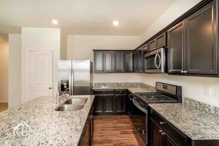 5026 Firefly Hls - Photo 4 of 24