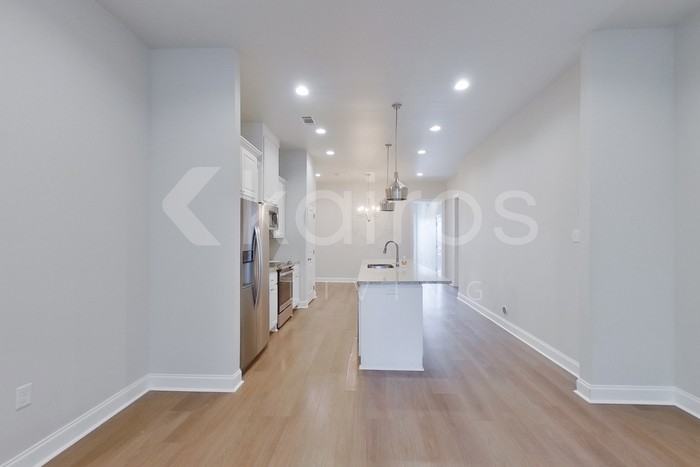 15703 Boothy Ln - Photo 2 of 21