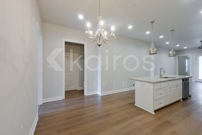 15703 Boothy Ln - Photo 4 of 21