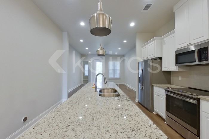 15703 Boothy Ln - Photo 6 of 21