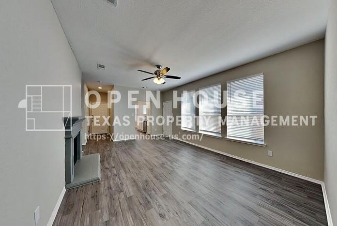 8657 Arcadia Park Drive - Photo 5 of 21