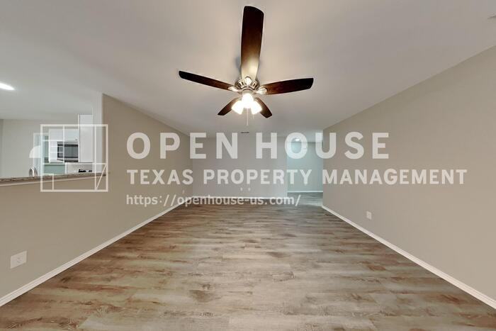 5804 Mirror Ridge Drive - Photo 4 of 21