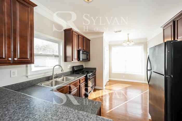 7840 The Lakes Point - Photo 6 of 16