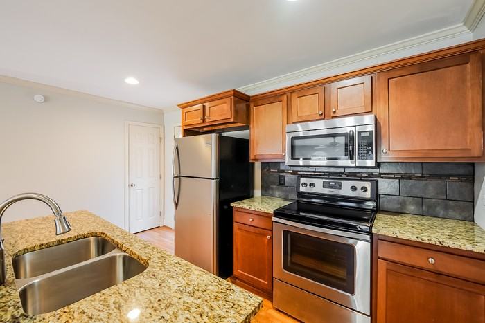 5863 Brenda Dr - Photo 6 of 13