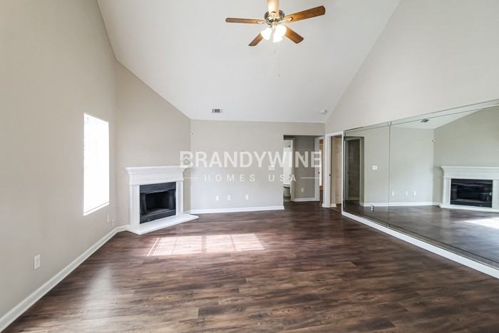 4976 Truitt Lane - Photo 3 of 23