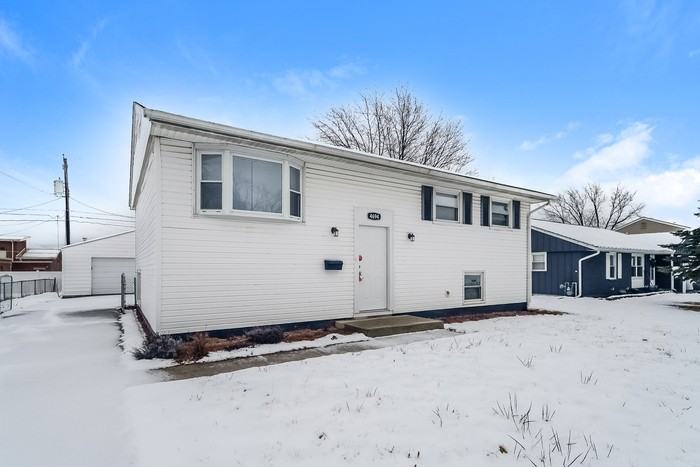 4694 Palmetto St - Photo 4 of 11