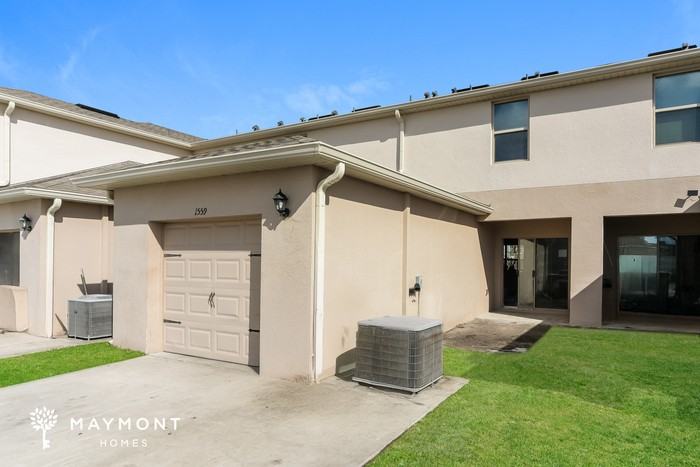 1559 Dawnview Way - Photo 3 of 3